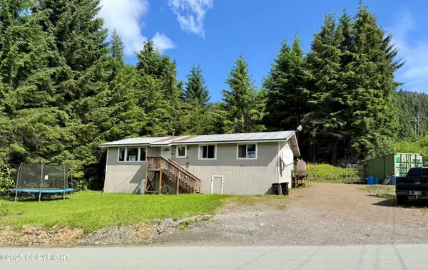 416 Garteeni Highway, Hoonah, AK 99829