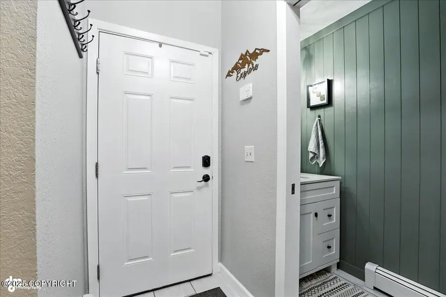 2066 Cliffside Drive, Anchorage, AK 99501 - Image #3