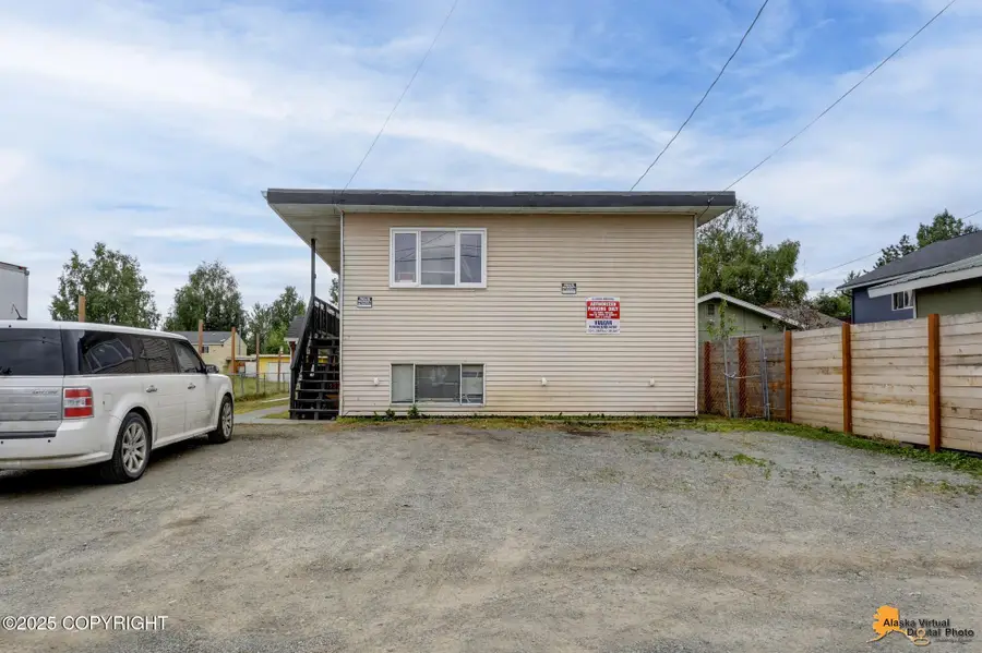 525 E 14th Avenue, Anchorage, AK 99501 - Image #2