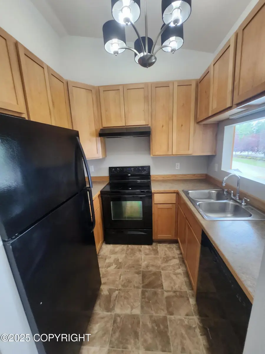7141 Weimer Road #6, Anchorage, AK 99502 - Image #2