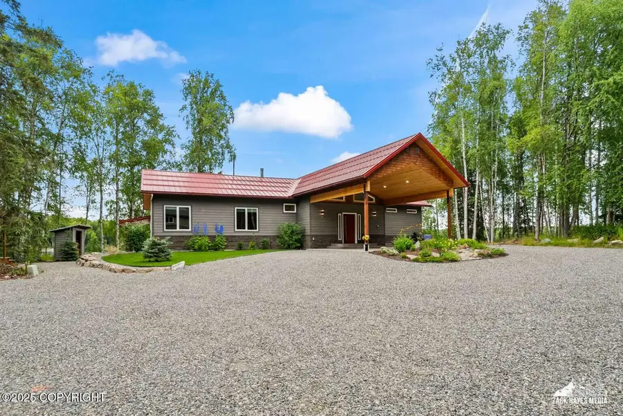 11223 N Crystal Shores Road, Willow, AK 99688 - Image #2