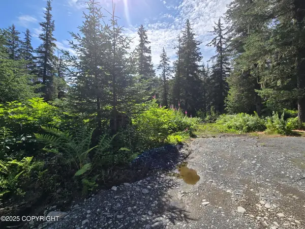 7450 Richardson Highway, Valdez, AK 99686