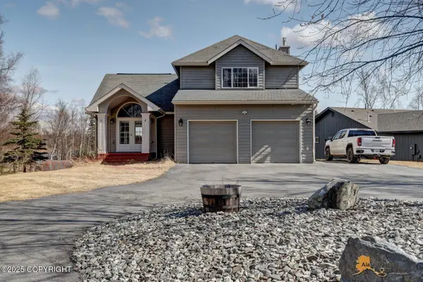 3871 E Cottonwood Way, Wasilla, AK 99654