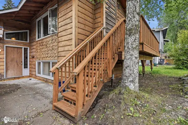6402 Hampton Drive, Anchorage, AK 99504