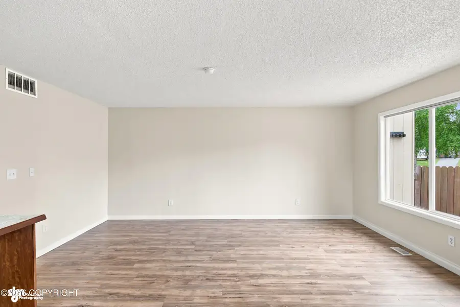 301 Dannilyn Circle, Anchorage, AK 99504 - #3