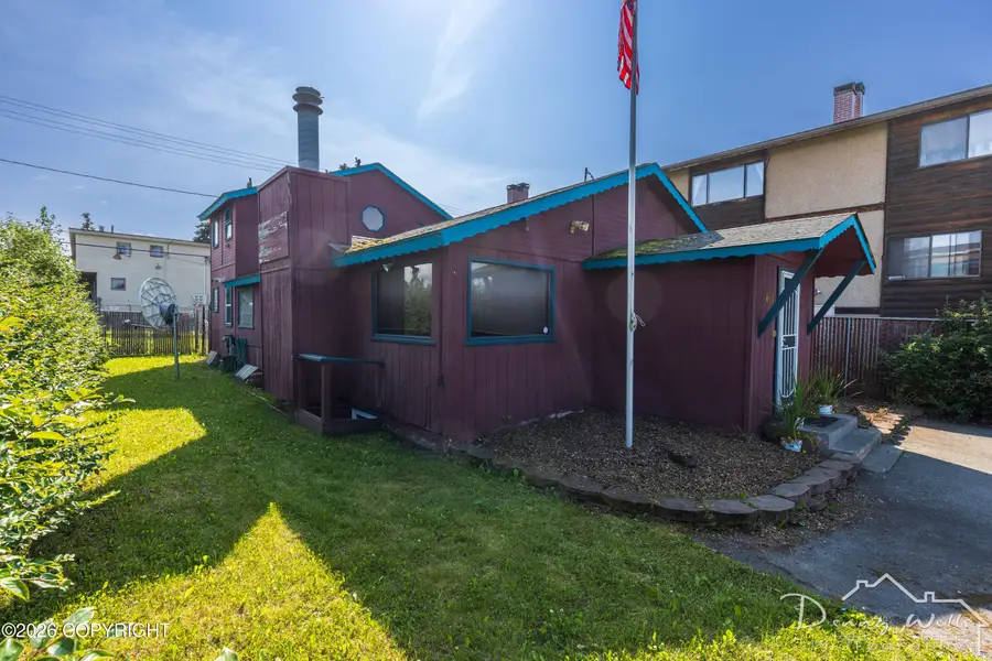 1012 E 9th Avenue, Anchorage, AK 99501 - #2