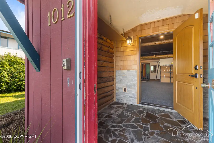 1012 E 9th Avenue, Anchorage, AK 99501 - #3
