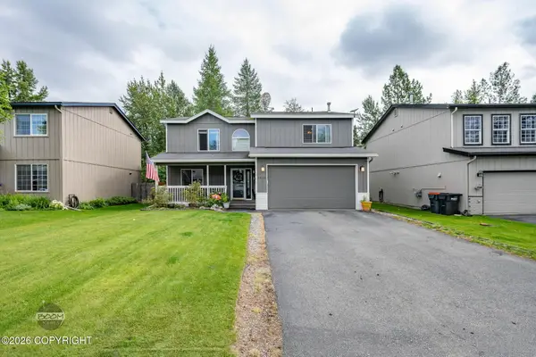 7515 White Hawk Drive, Anchorage, AK 99507