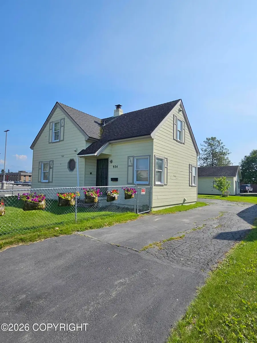 934 W 8th Avenue, Anchorage, AK 99501 - #3