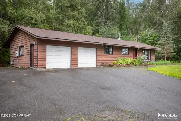 17228 S Juanita Loop, Eagle River, AK 99577