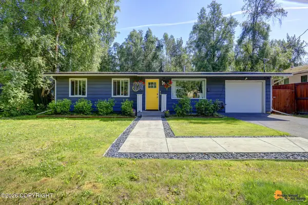 2102 Roosevelt Drive, Anchorage, AK 99517