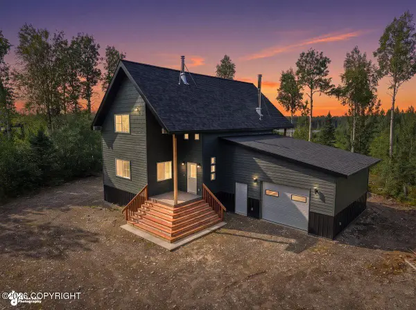 54762 S Salmon Run Road, Willow, AK 99688