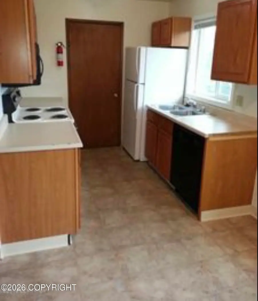 608 Mumford Street, Anchorage, AK 99508 - #3