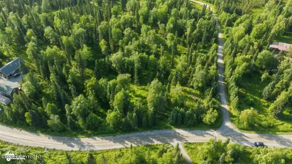 53330 Stol Road, Clam Gulch, AK 99568