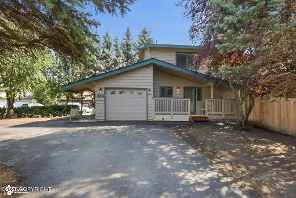 3031 Bridle Lane, Anchorage, AK 99517