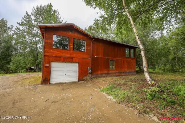 8066 E Edgerton Parks Road, Palmer, AK 99645
