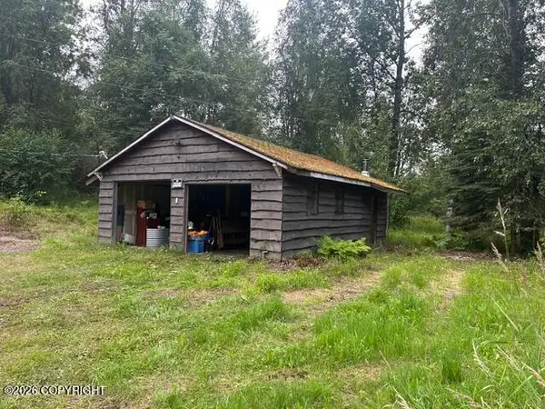 20040 Laughlin Street, Chugiak, AK 99567