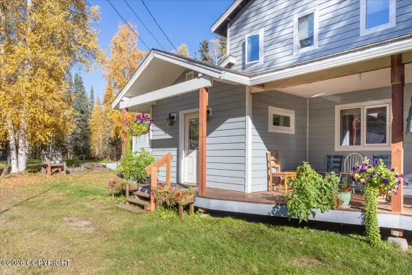 6897 No Name Lane, Fairbanks, AK 99712