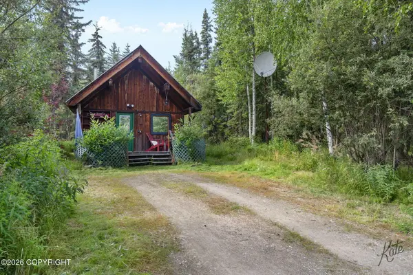 561 Auburn Drive, Fairbanks, AK 99709