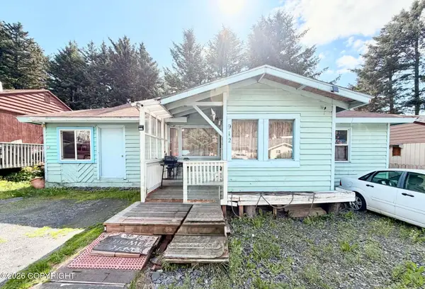 912 Hemlock Street, Kodiak, AK 99615
