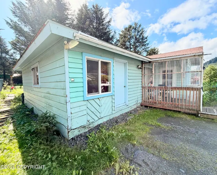 912 Hemlock Street, Kodiak, AK 99615 - #3