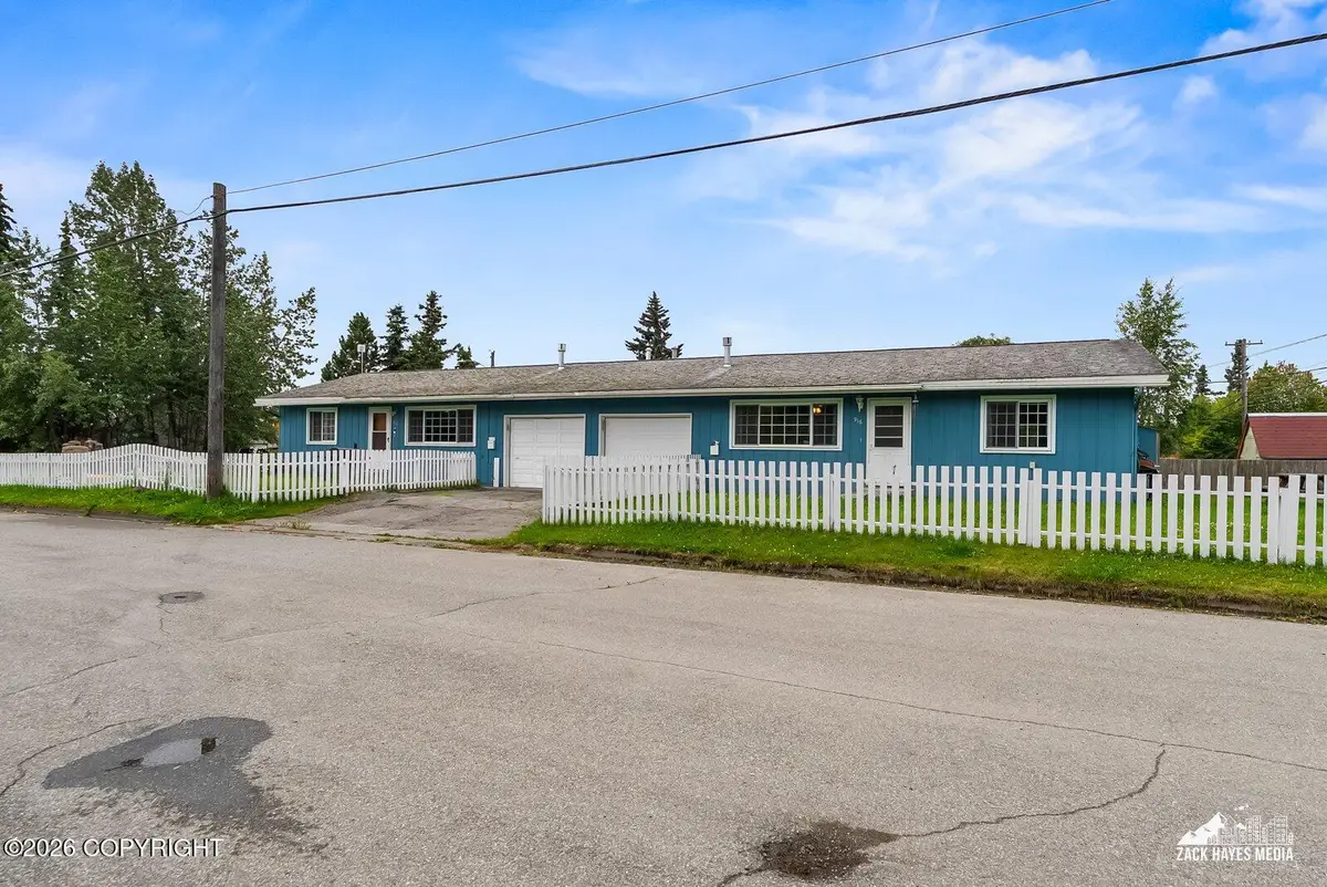 914 Boyd Street, Anchorage, AK 99501 - #1