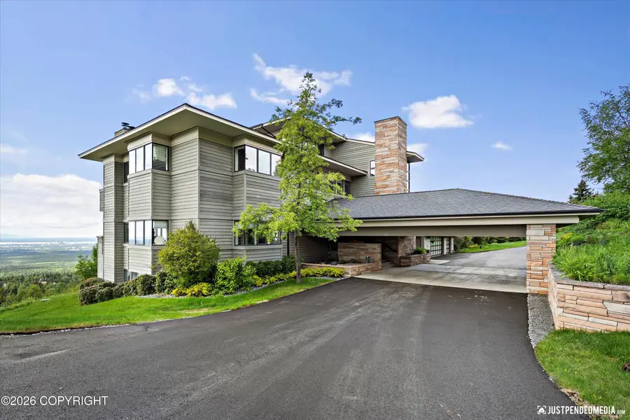 9900 Hillhaven Circle, Anchorage, AK 99507 - Image #2