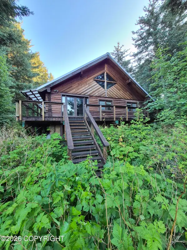 389 Bloch Street, Seldovia, AK 99663