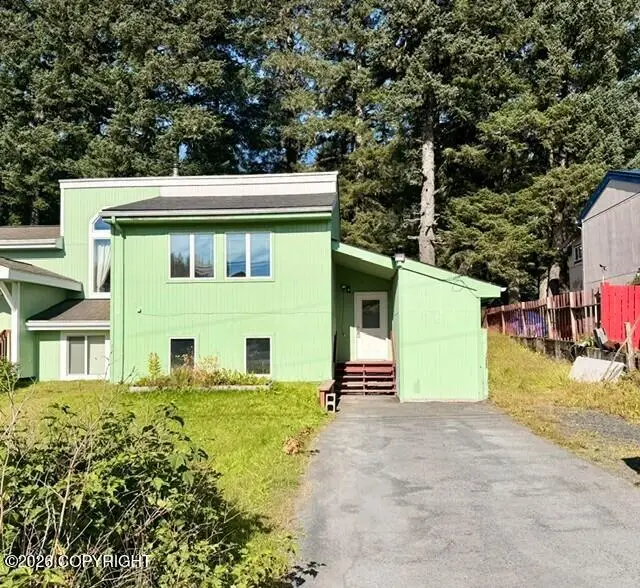 2225 Beaver Lake Drive, Kodiak, AK 99615 - #2