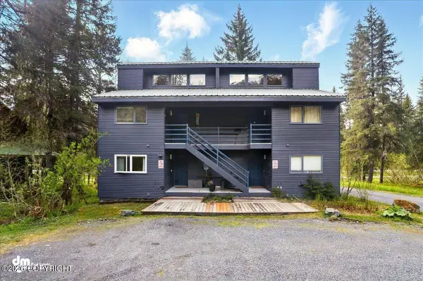 1817 Alyeska Highway #2A, Girdwood, AK 99587