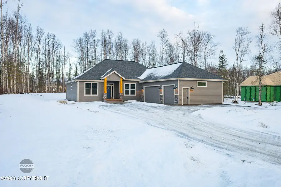 2025 W Cashatt Avenue, Wasilla, AK 99654 - Image #2