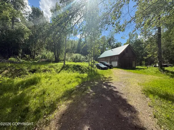 8054 S Bending Birch Circle, Palmer, AK 99645