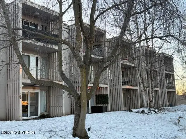 2400 Barrow Street #202, Anchorage, AK 99503 - Image #3