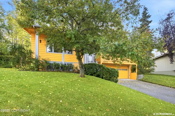 3571 Stanford Drive, Anchorage, AK 99508