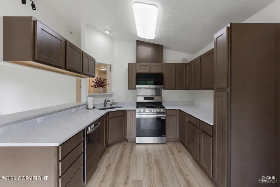 530 W Riverview Avenue, Soldotna, AK 99669 - #2