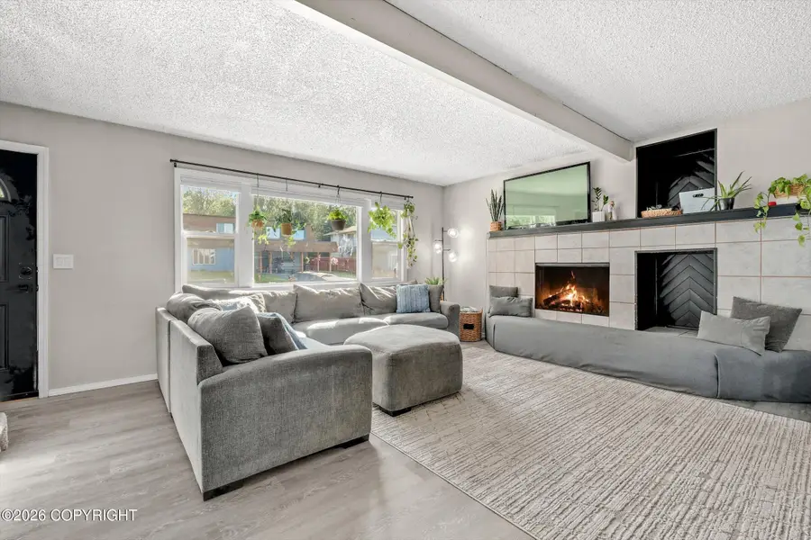 4208 Rollins Drive #14, Anchorage, AK 99508 - #3
