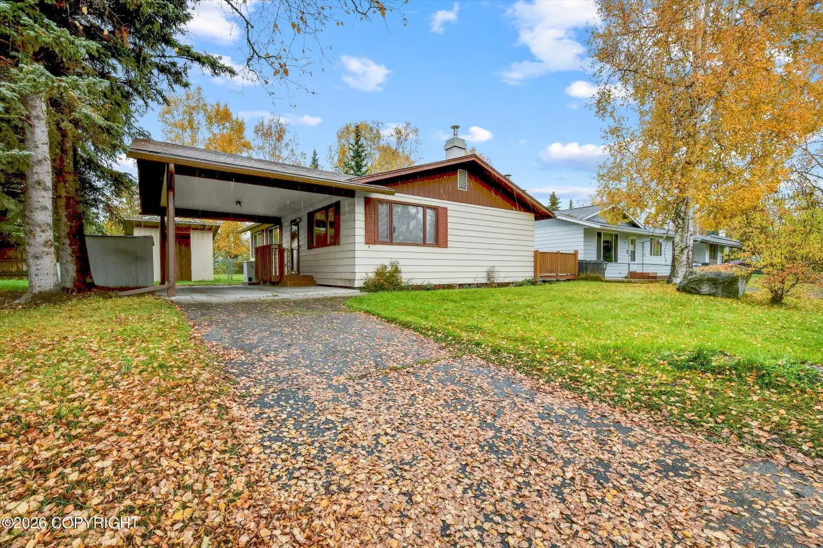 5933 E 22nd Avenue, Anchorage, AK 99504 - #1
