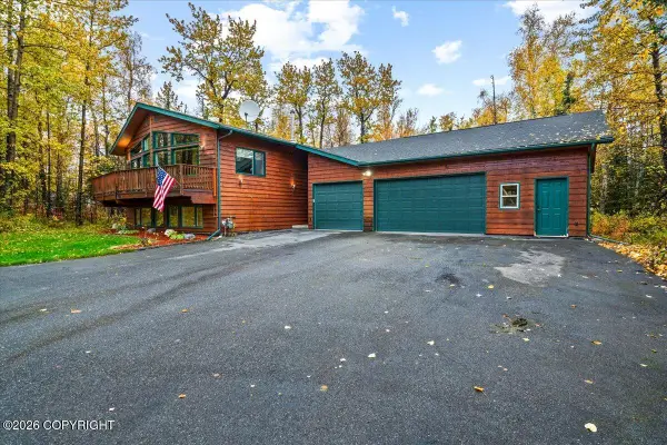 1031 E Susitna Bay, Wasilla, AK 99654