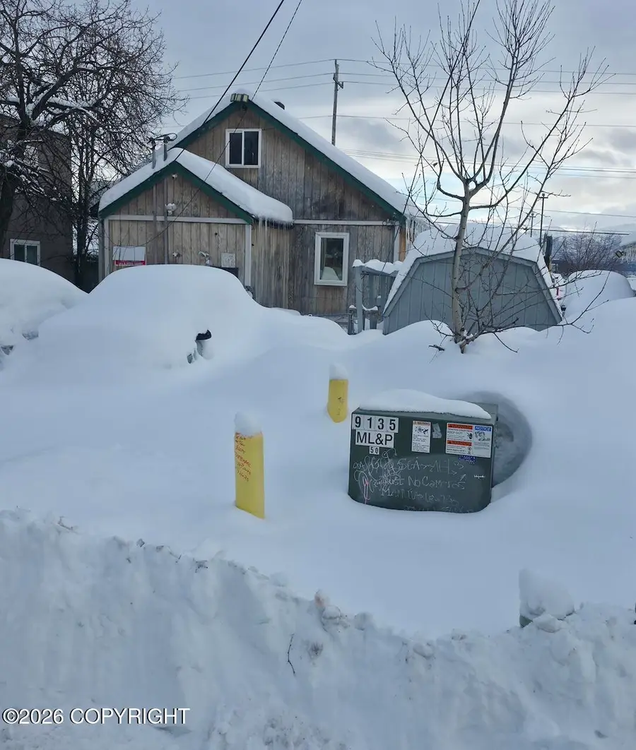 628 Gambell Street, Anchorage, AK 99501 - Image #2