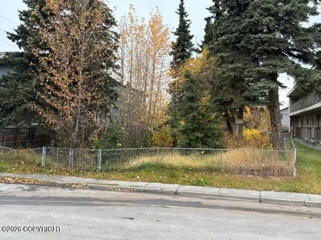 1017 E 10th Avenue, Anchorage, AK 99501 - #2