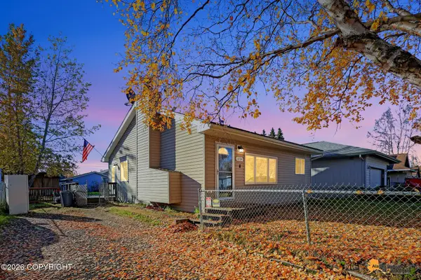 2724 W 66th Avenue, Anchorage, AK 99502