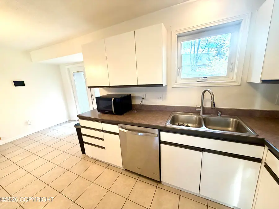 5206 Caribou Avenue, Anchorage, AK 99508 - #3