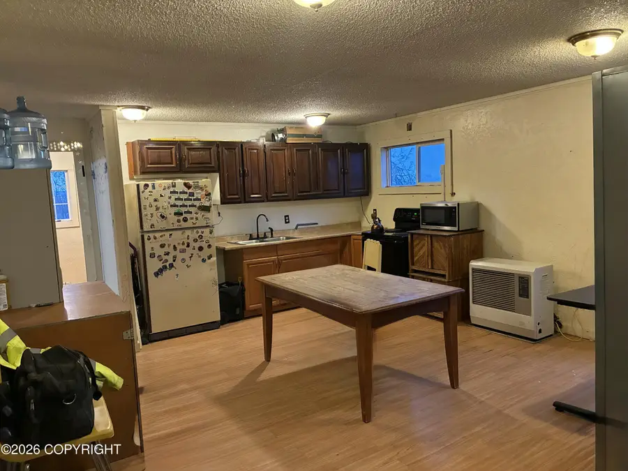 61 7th Avenue, Bethel, AK 99559 - #2