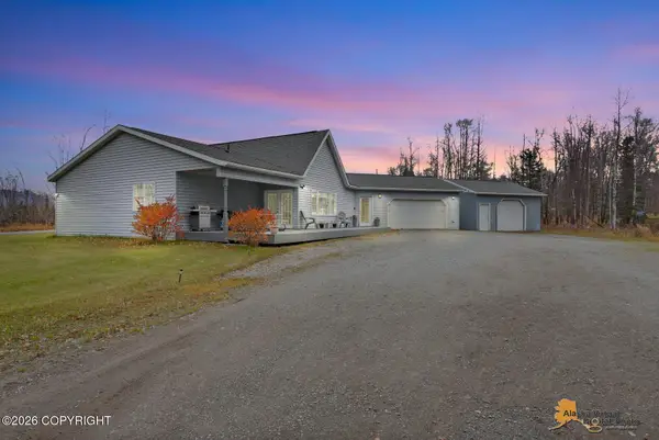1561 N Tulip Circle, Wasilla, AK 99654