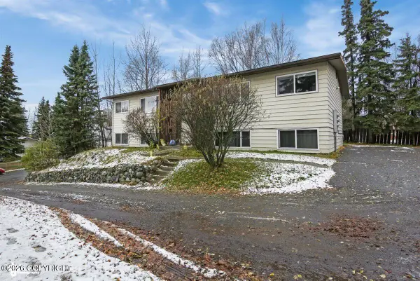 12621 Tanada Loop, Anchorage, AK 99516