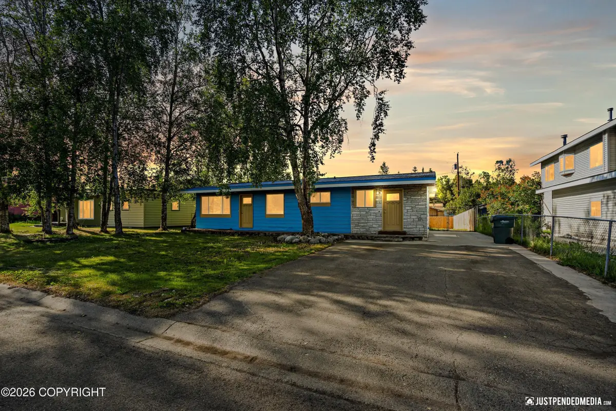7624 Dover Avenue, Anchorage, AK 99504 - Image #1