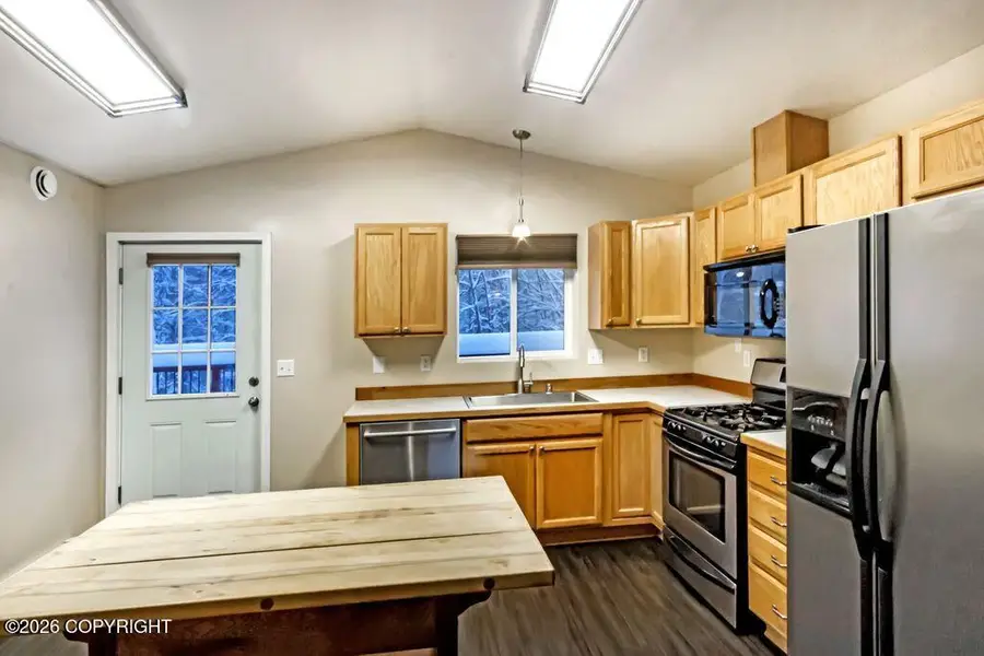 6210 S Settlers Bay Drive, Knik Fairview, AK 99645 - Image #2