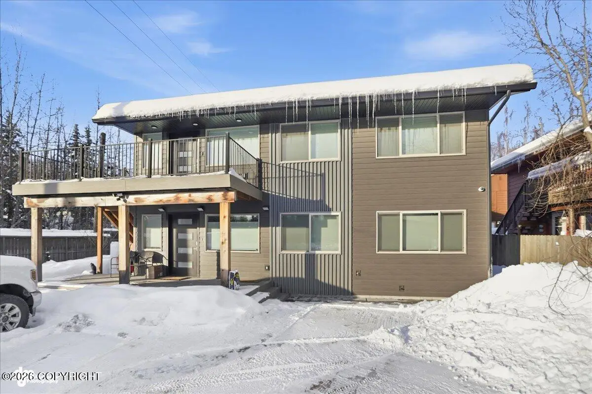 511 W 17th Avenue, Anchorage, AK 99501 - #1