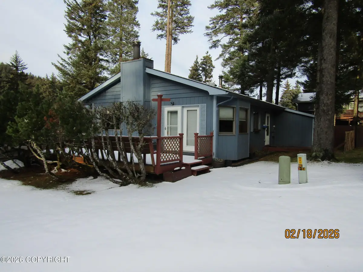 516 Bonaparte Circle, Kodiak, AK 99615 - #1