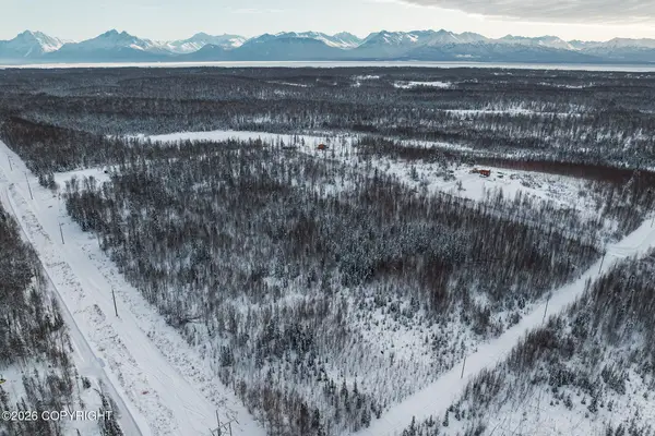 10526 W Sunset Avenue, Wasilla, AK 99623